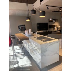 Lago - Kitchen 36e8 Island XGlass Calacatta - Lago