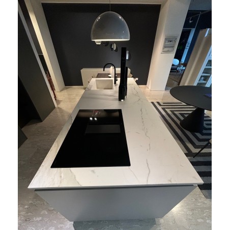 Forma 2000 - Laminate Kitchen with Island