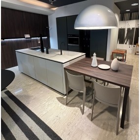 Forma 2000 - Laminate Kitchen with Island